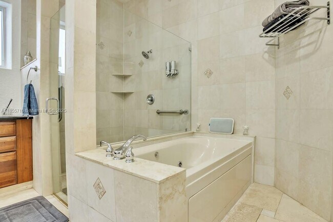 Building Photo - 205 N 31st Ave