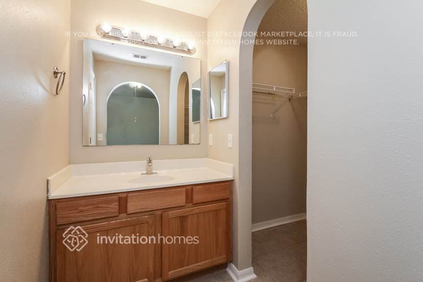 Building Photo - 13503 Padron Ct