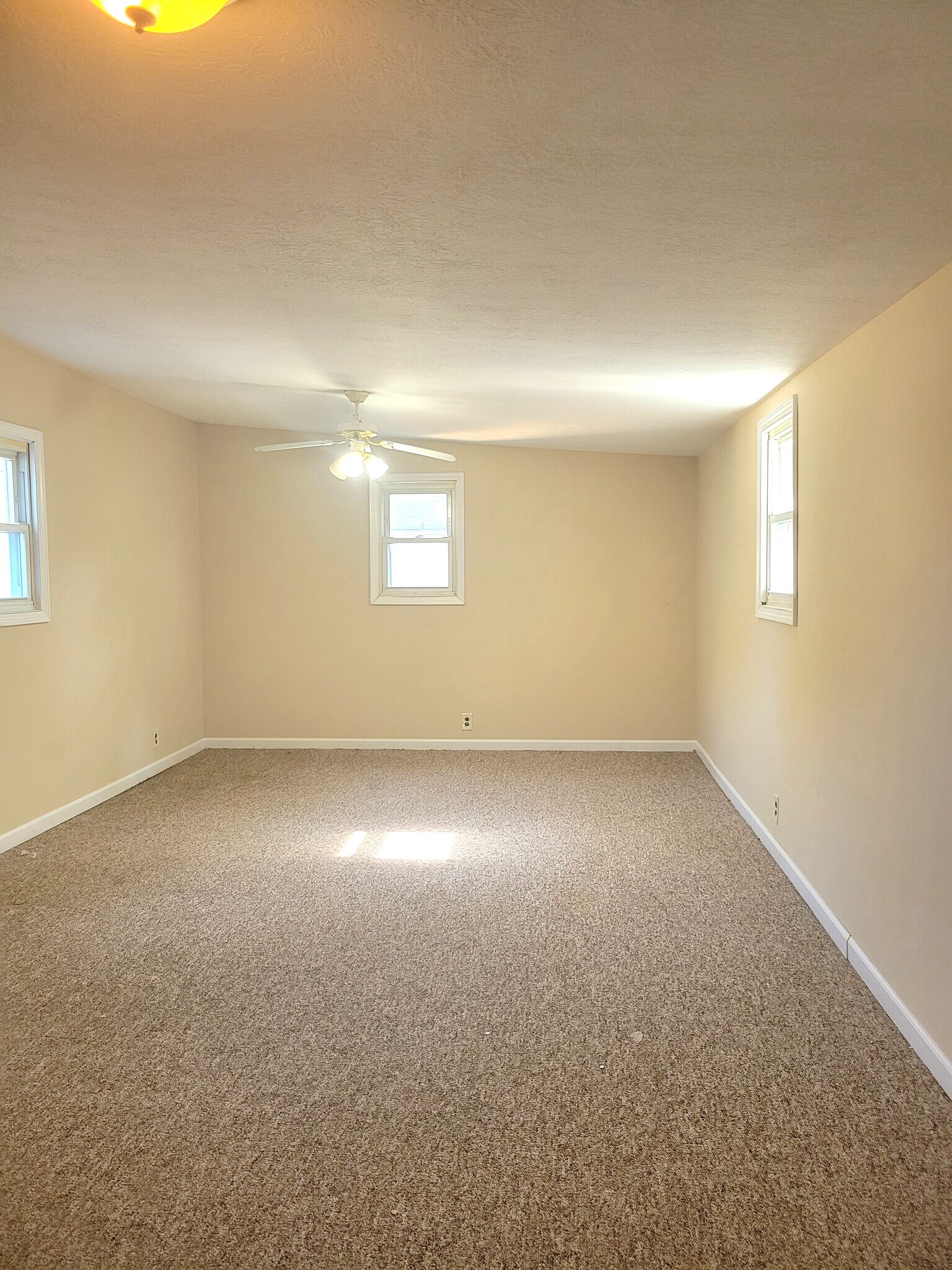 Bedroom 3 - 26 Pound St