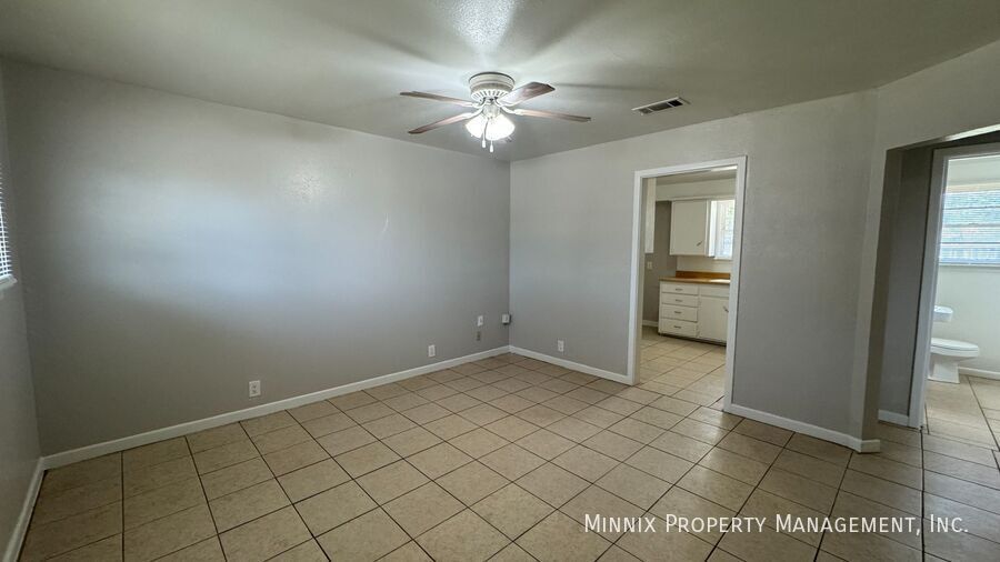 Building Photo - 3816 44th St