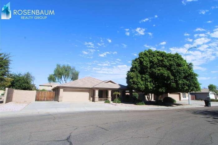 Building Photo - 940 S Lafayette Dr
