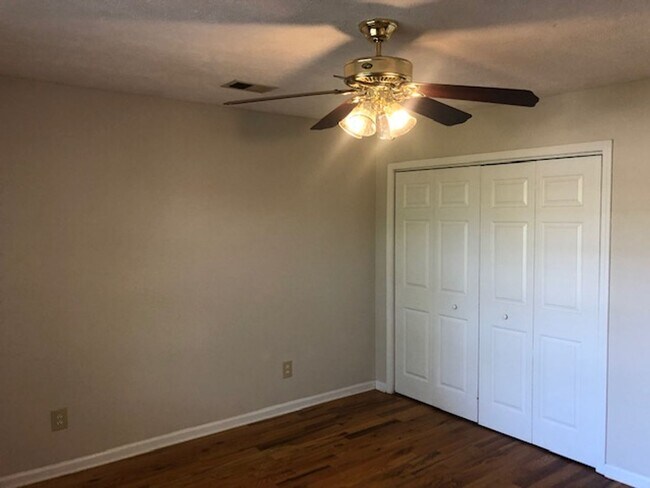 Building Photo - 3870 Spanner Way