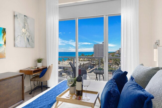Building Photo - 111 N Ocean Dr