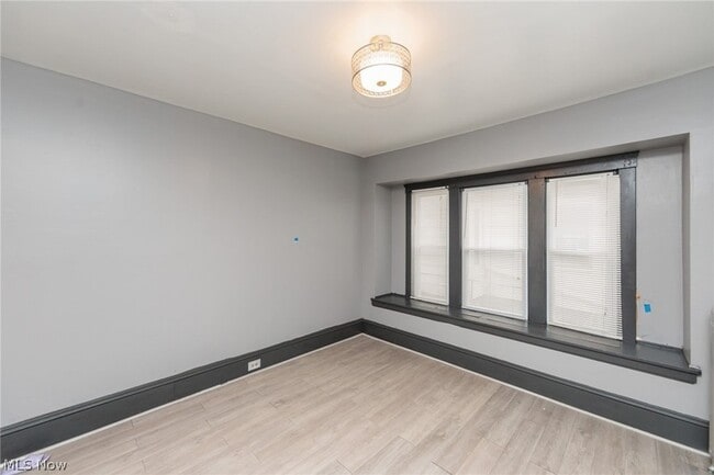 Building Photo - 1794 W 54th St