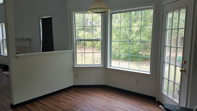 Building Photo - 3000 Havenwood Way