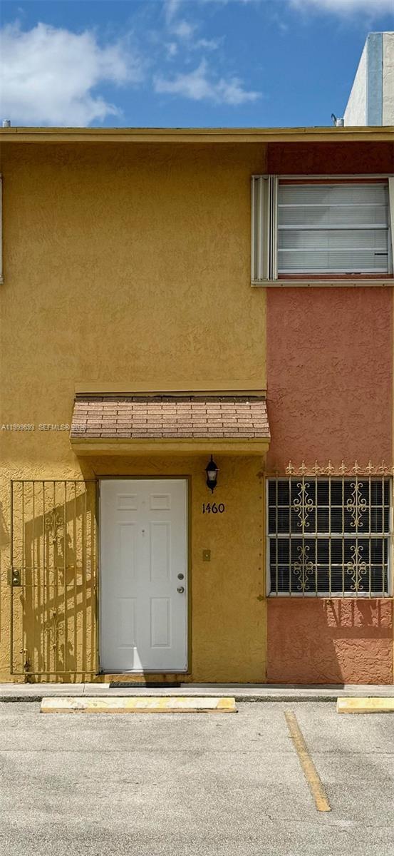 Building Photo - 1460 W 41st St