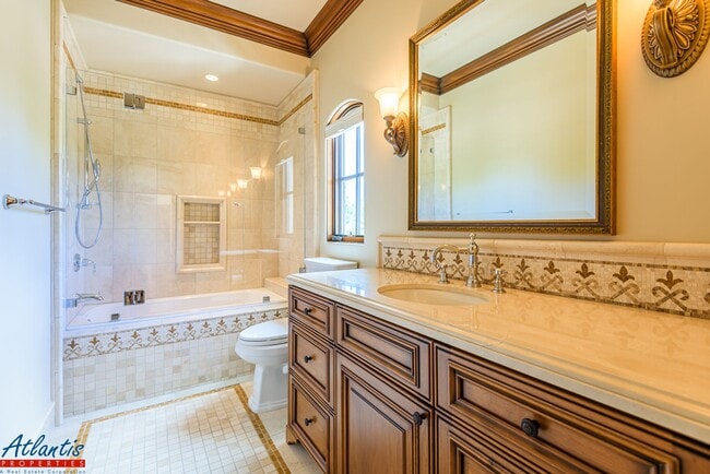 Building Photo - Executive Estate in the Heart of Silicon Valley
