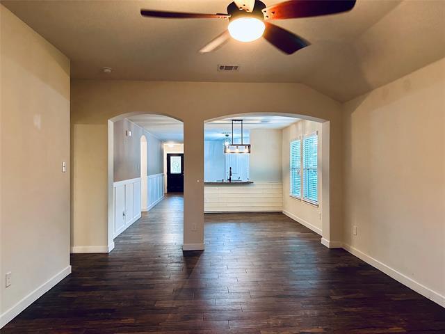 Building Photo - 806 Amber St