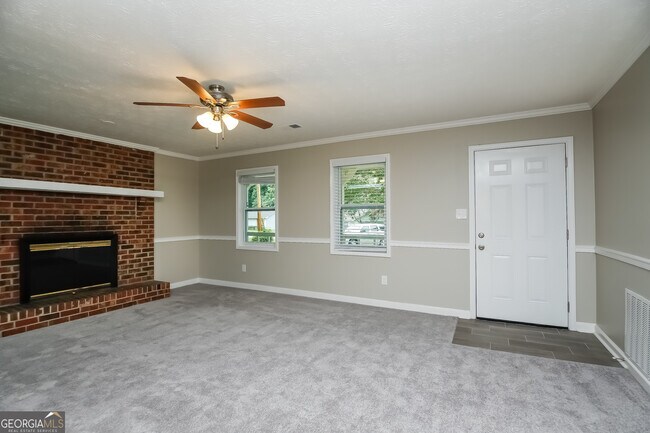 Building Photo - 3075 Palomino Dr