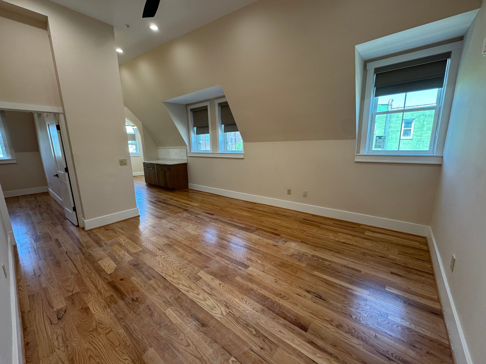 Living Area - 2031 Maryland Ave