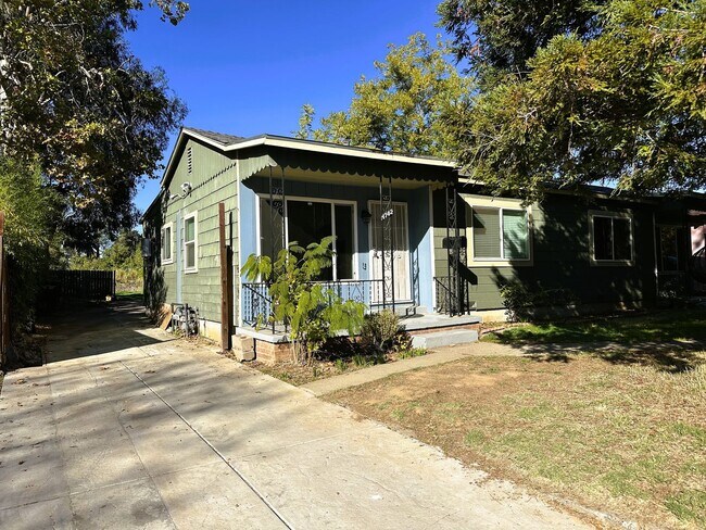 Primary Photo - 4700 65th St