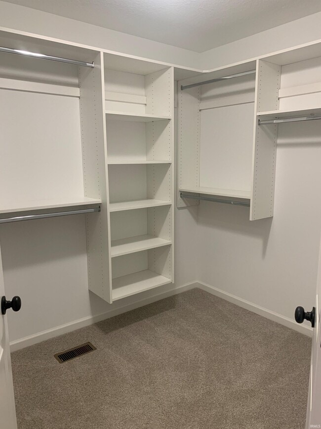 Building Photo - 5149 Pigeon Creek Ct