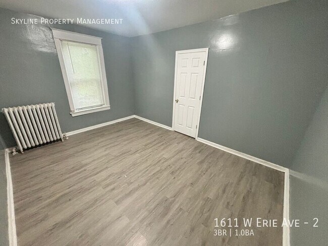 Building Photo - 1611 W Erie Ave