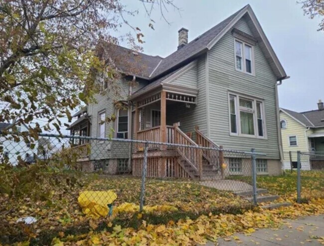 Primary Photo - 1937 N 20th St