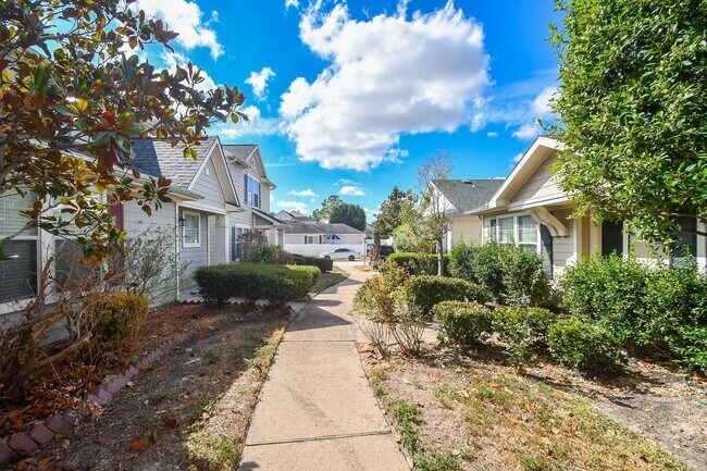 Building Photo - 20638 Patriot Park Ln
