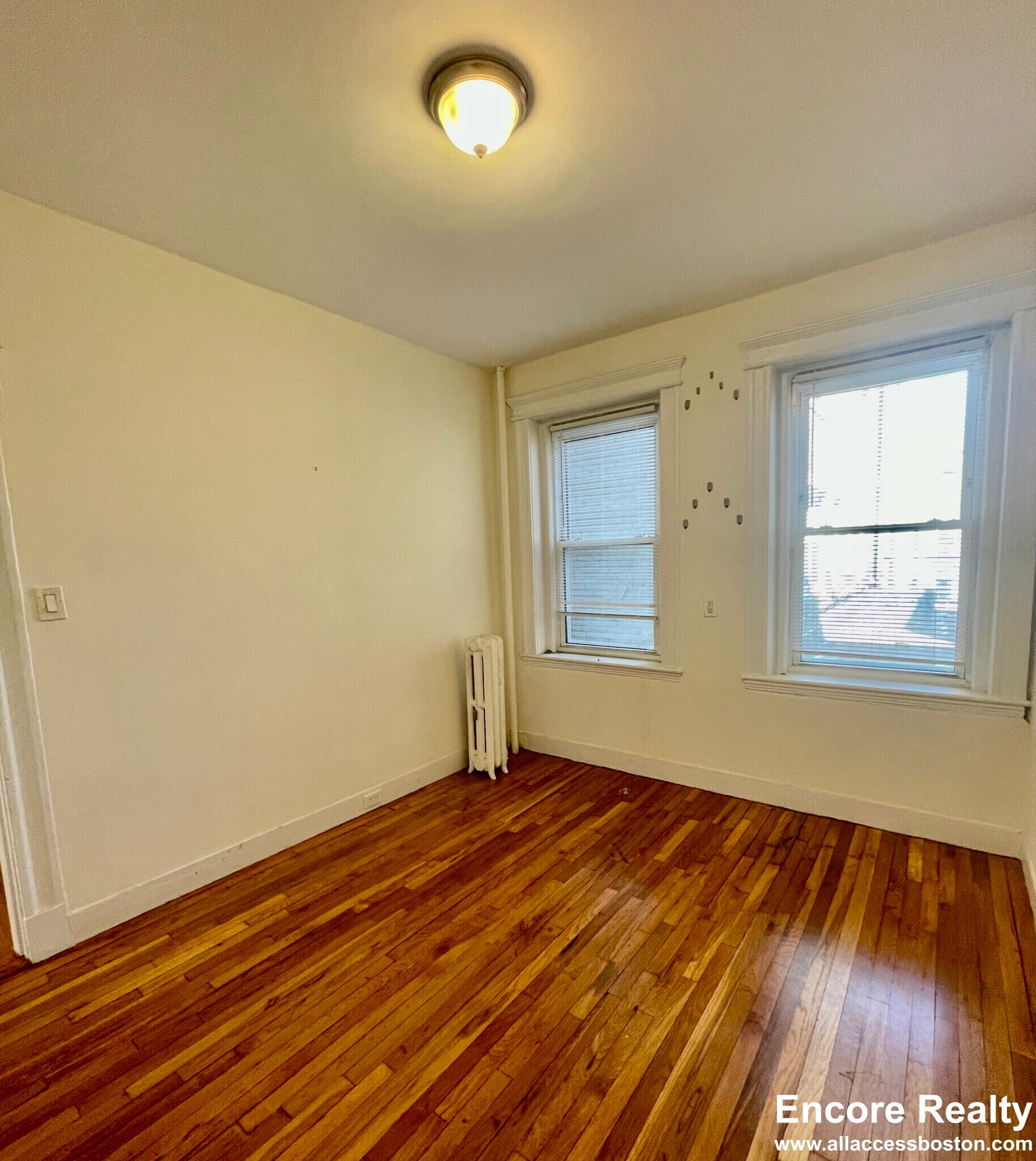 Building Photo - 18 Claymoss Rd