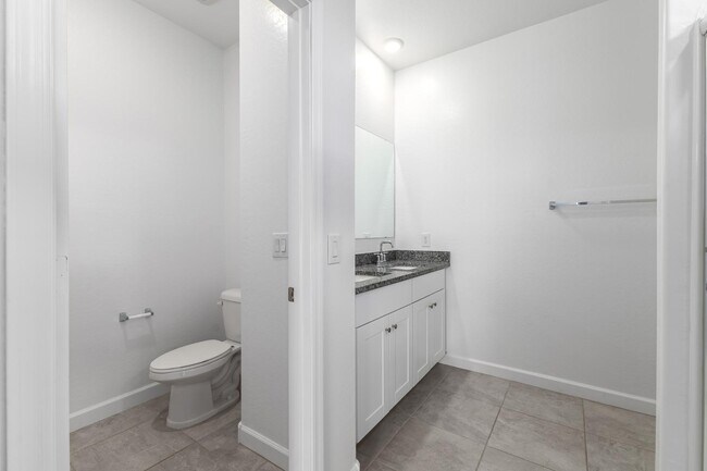 Building Photo - 3241 W Shanley Ave