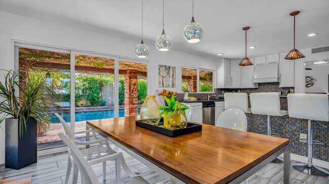 Building Photo - 14 Gary Cir