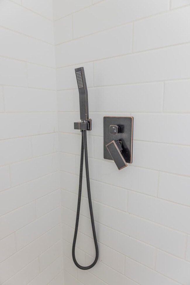 Building Photo - 2301 E University Dr