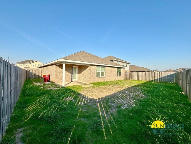 Building Photo - 813 Moorhen Wy