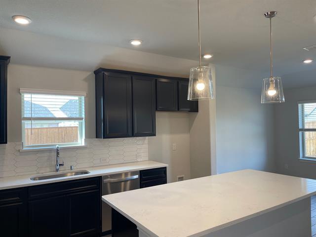 Building Photo - 817 Birdie Dr