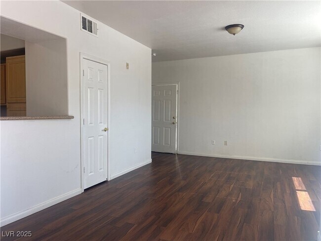 Building Photo - 8000 W Badura Ave