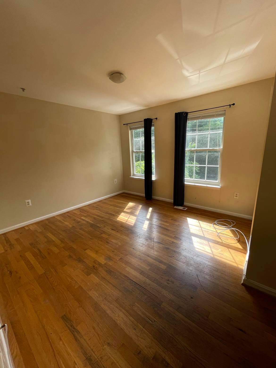 spacious bedroom - 7413 Columbia Ave