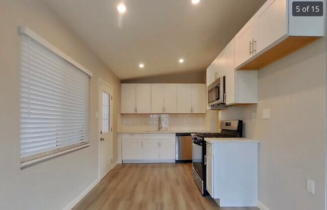 Building Photo - Very Special In 57th St