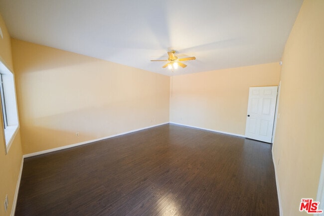 Building Photo - 728 Montecito Dr