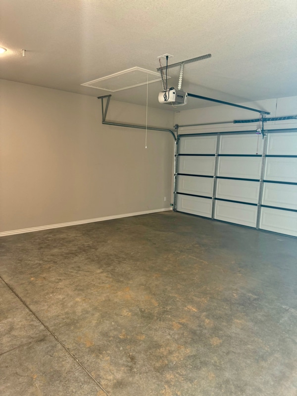 Building Photo - 1802 SW Poigai Wy