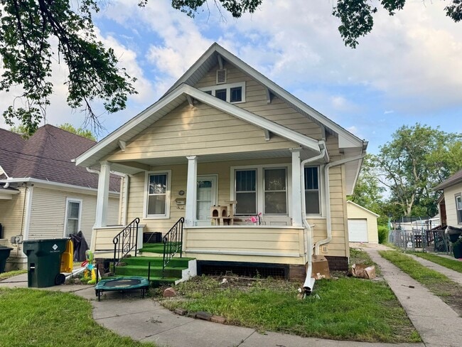 Primary Photo - 3 Bed 1 Bath House