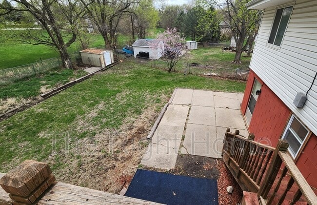 Building Photo - 23607 Walnut Cir