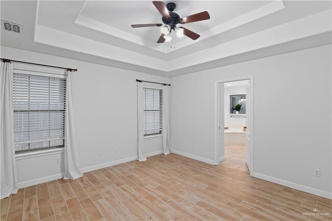 Building Photo - 31 Midlands Cir