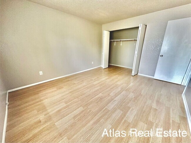Building Photo - 3310 Cochran Dr