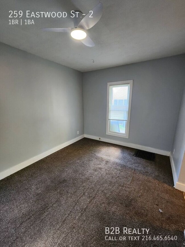 Building Photo - 259 Eastwood St