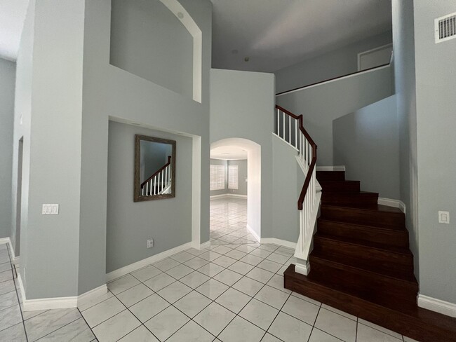 Building Photo - ***Open showing Tues 3/17/2026 !pm-2pm $500 off your first month rent! Beautiful 4bed with large ...