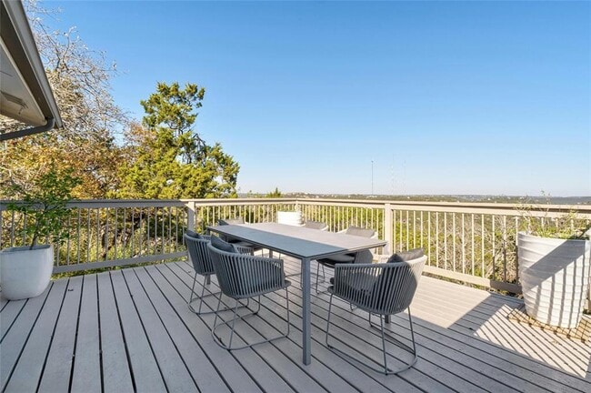 Building Photo - 1000 Redbud Trail