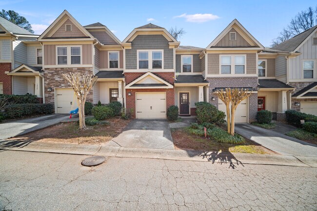 Building Photo - 1094 N Village Dr