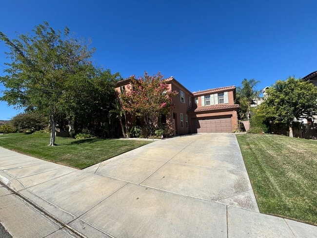 Primary Photo - Spectacular 5-Bedroom Home with Private Po...