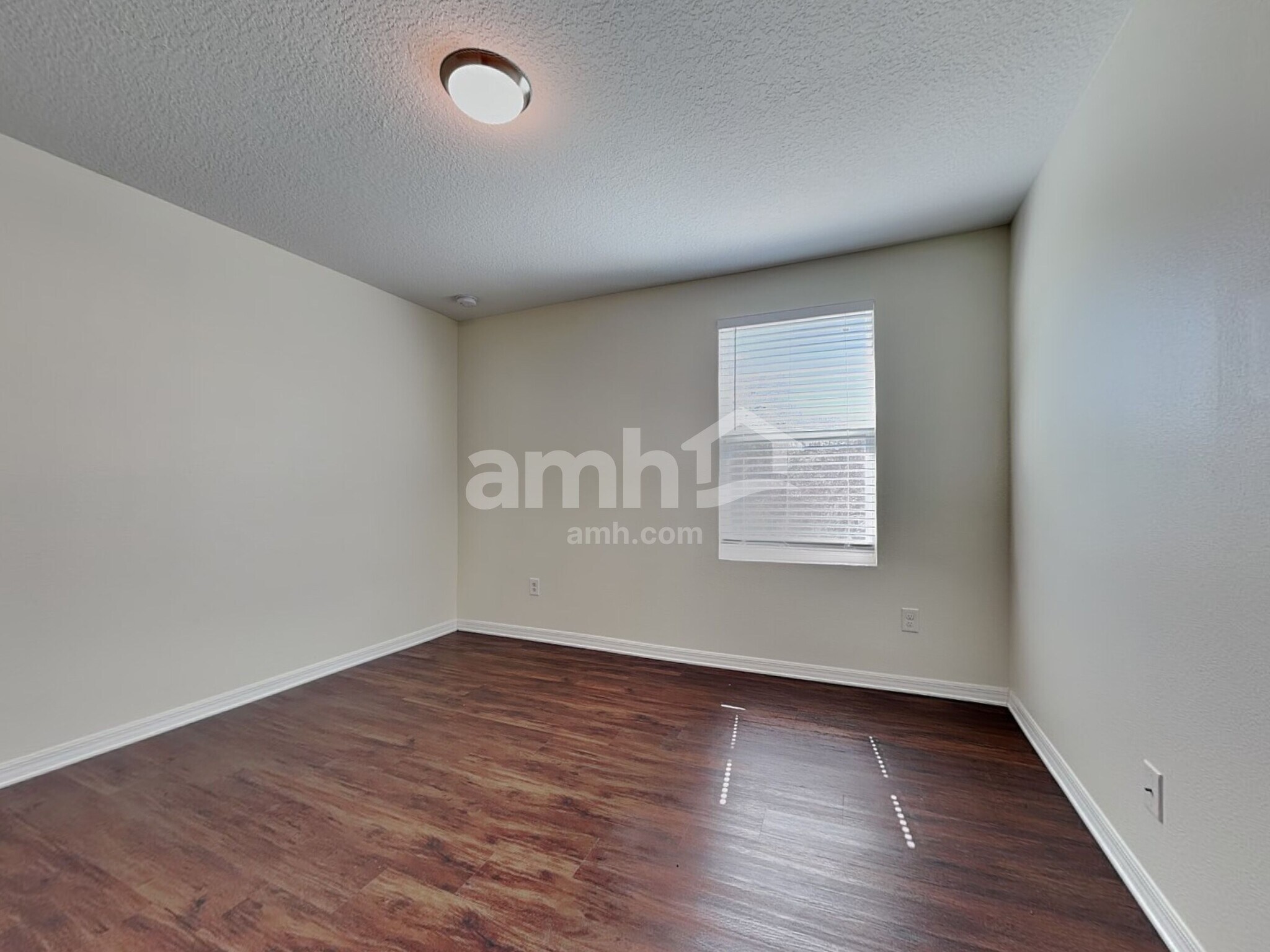 Building Photo - 35900 Jenny Lynne Cir