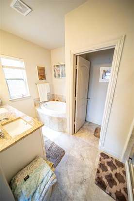 Building Photo - 2745 Troutt Dr
