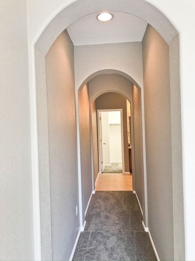 Building Photo - Dream Location! Attached 2 Car Garage!