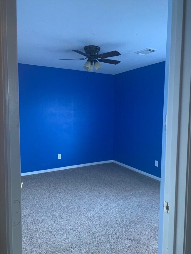 Building Photo - 18427 Fir Hollow Cir