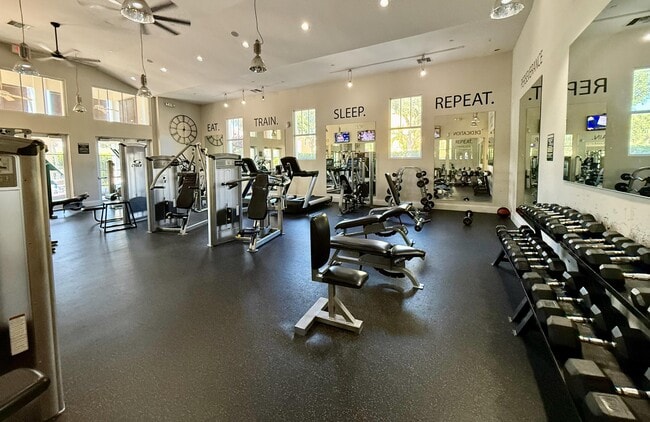 Building Photo - 870 Marina Del Ray Ln