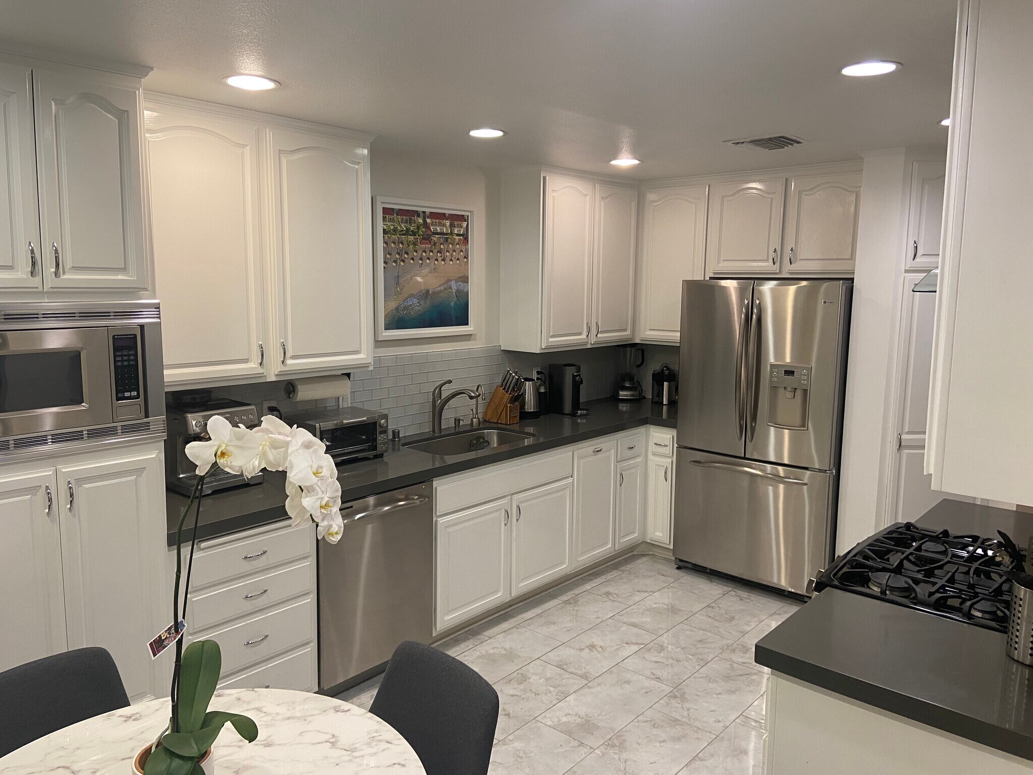 Building Photo - 5200 White Oak Ave