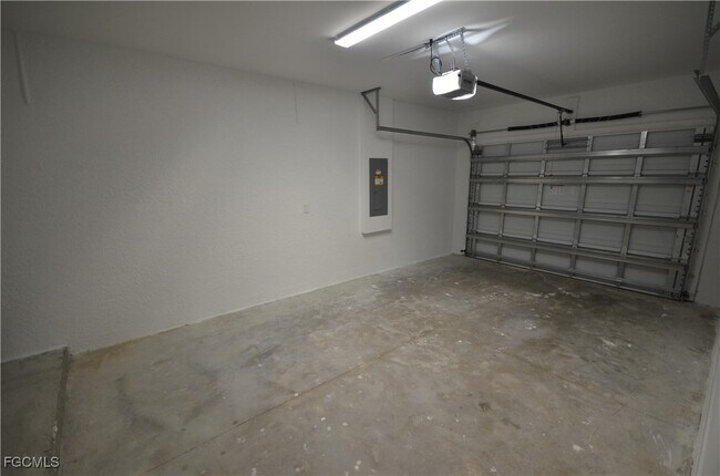 Building Photo - 2181 Mitchell Ct