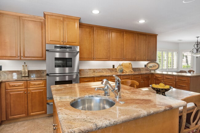 Building Photo - 75951 Kimberly Ln