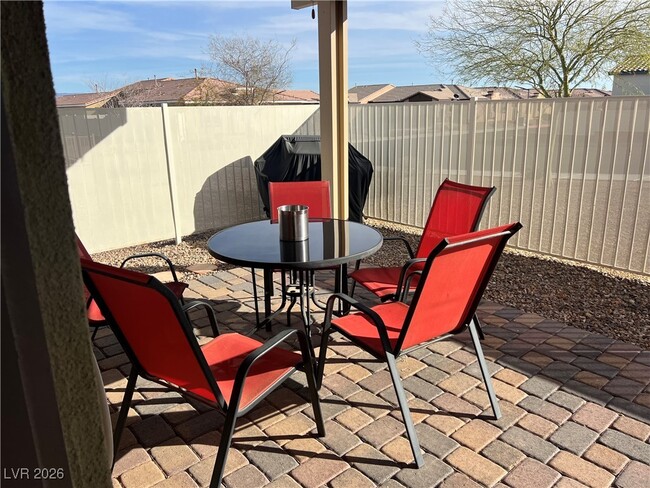 Building Photo - 2741 Crystal Blue St