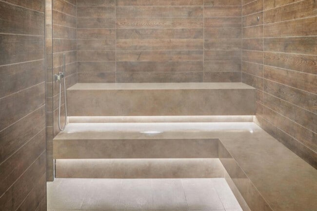 Building Photo - 949 1st St SE