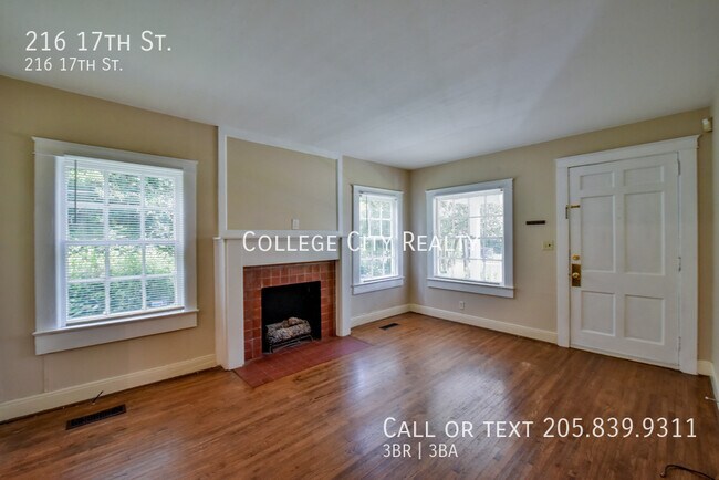 Building Photo - 216 17th St